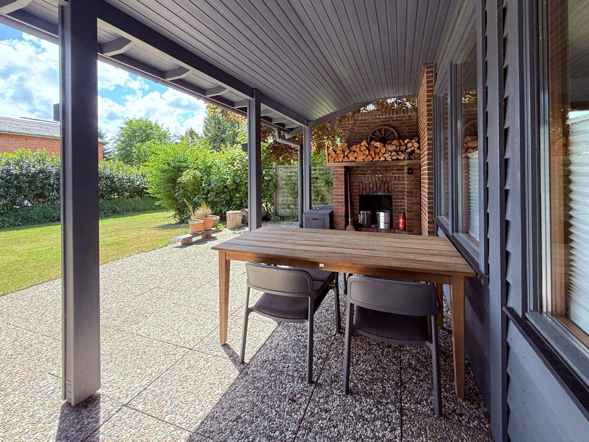 Tensbuttel-RostSchwedenhaus Mit Holzofen & Aussenkamin Auf 1400M2别墅 外观 照片